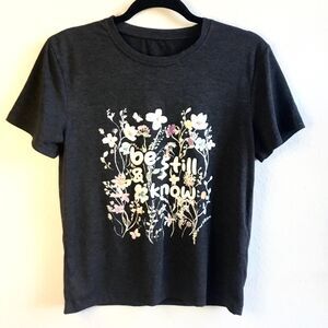 “Be still and know” flowers butterfly print grey tee fairycore boho hippie S